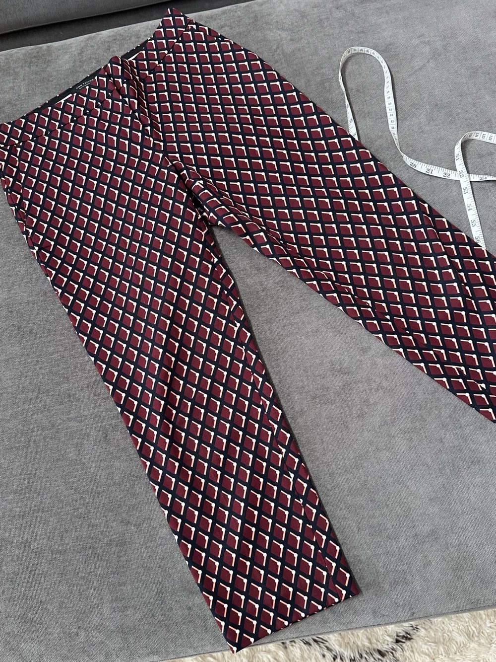 Ann Taylor Devon Fit Burgundy Geo Print Crop Pants